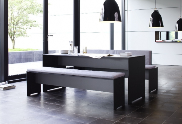 stół prostokątny z hpl; designerskie meble do jadalni; designerski stół